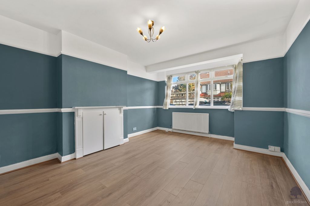 Property photo 2 of 12 Picture No. 40