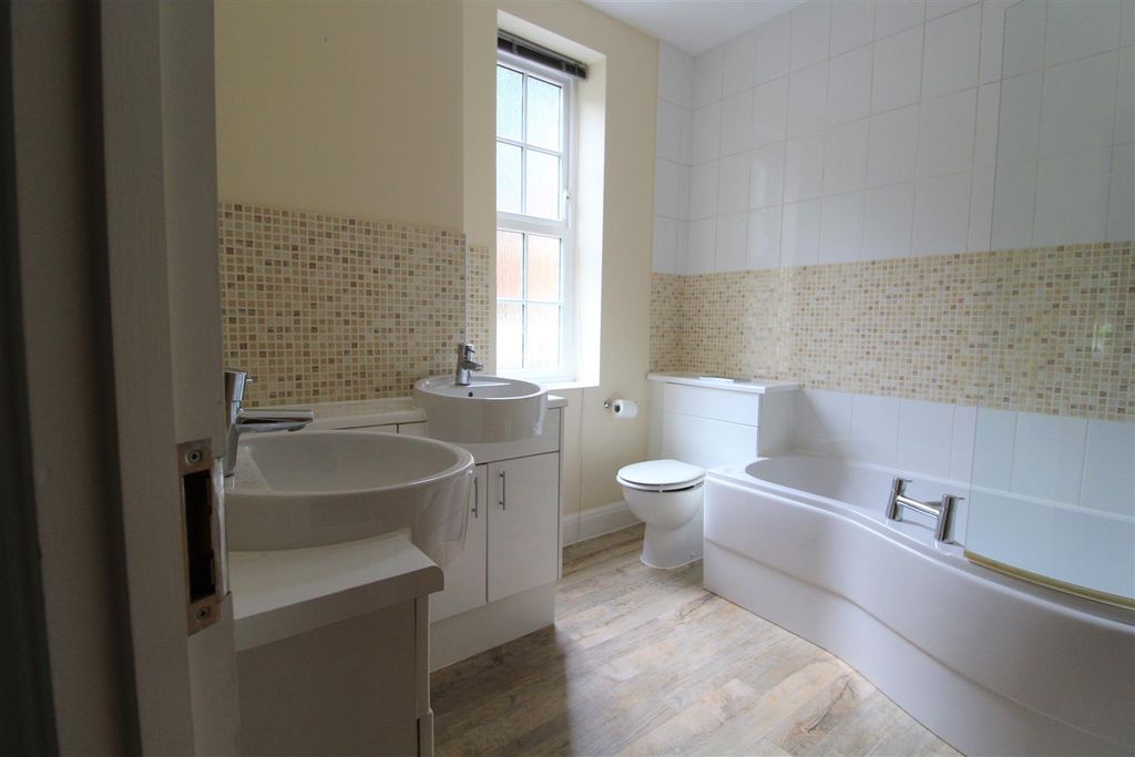 Additional image 8 of 2 bed flat for saleWainbody House, Stoneleigh Road, Gibbet Hill, Coventry CV4