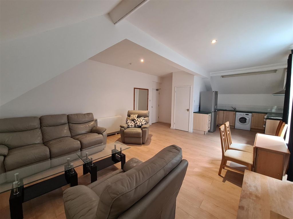 Property photo 1 of 9 1000024997.Jpg