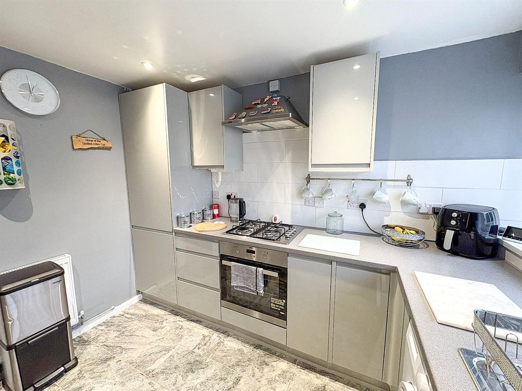 Property photo 3 of 17 20260112_163334000_Ios 2.Jpg