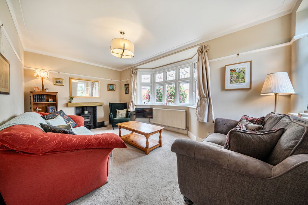 Property photo 3 of 24