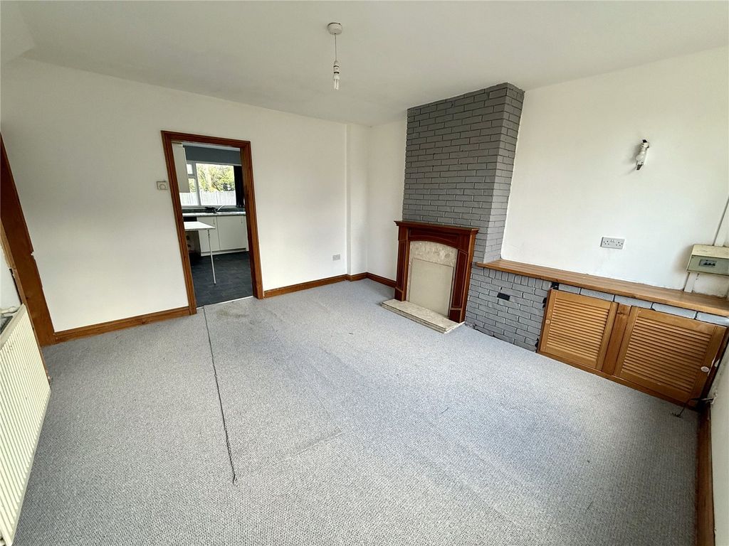 Property photo 2 of 12 Picture No. 04