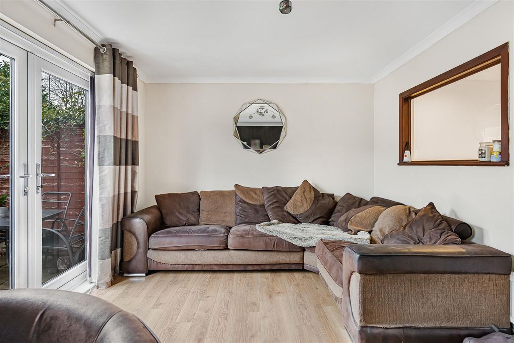 Property photo 3 of 19 3_66977.Jpg