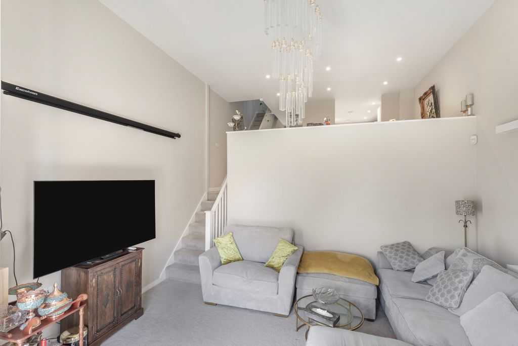 Additional image 8 of 4 bed semi-detached house for saleHall Lane, Kettering NN15