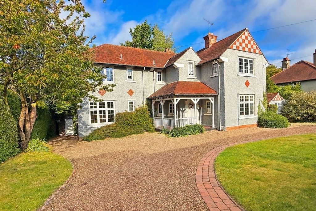 Property photo 1 of 33