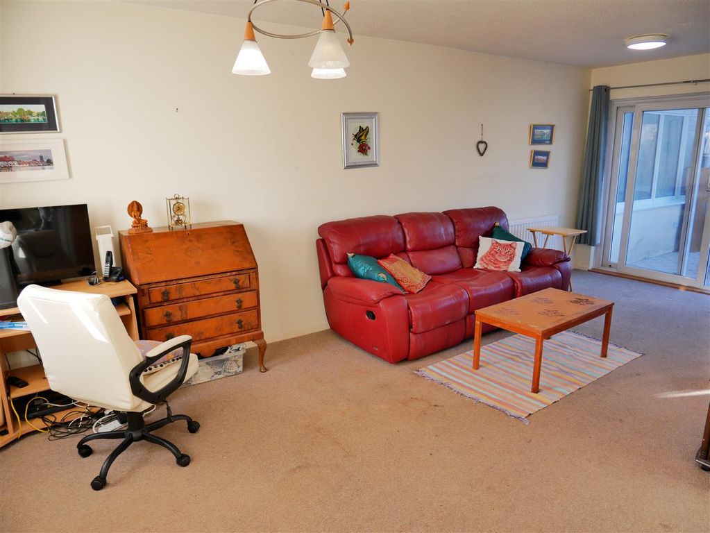 Property photo 3 of 18 P1340124.Jpg