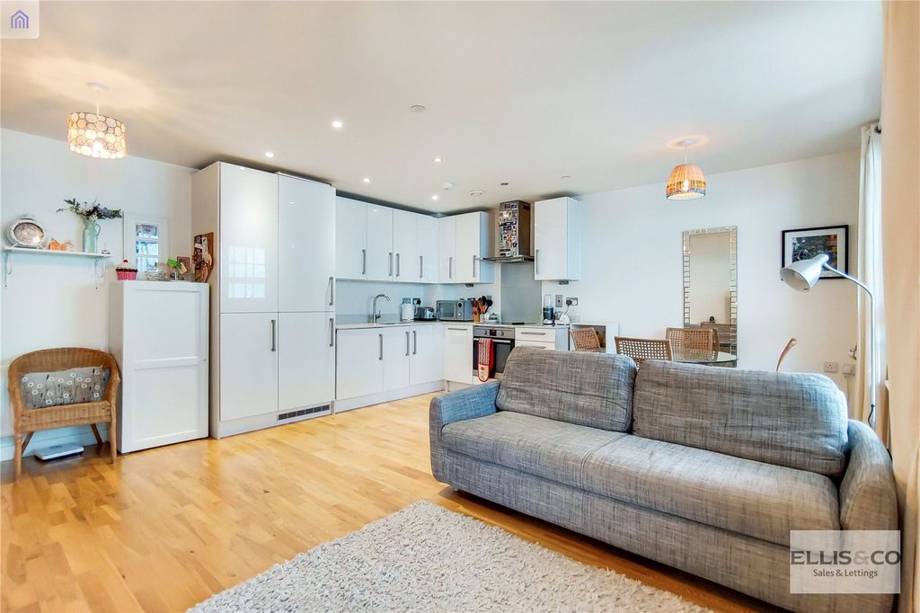 Property photo 2 of 11 Picture No. 06