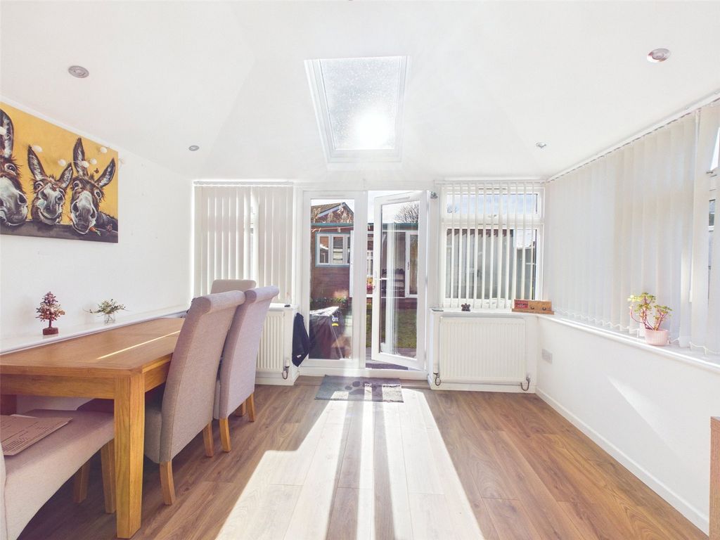 Property photo 3 of 18 Picture No. 17