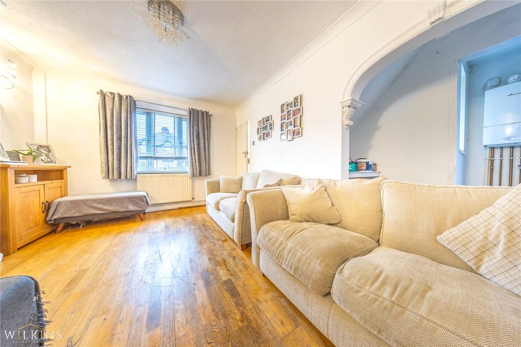 Property photo 3 of 33 Picture No. 03