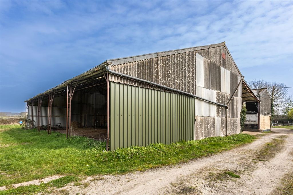 Property photo 2 of 18 Barn Ripe-4.Jpg