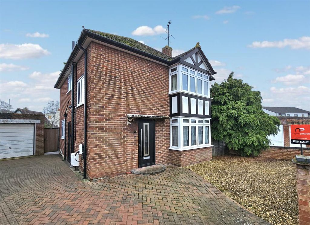 Property photo 1 of 12