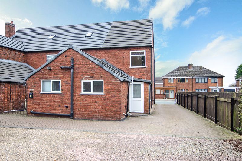 Property photo 3 of 13 Photo 13