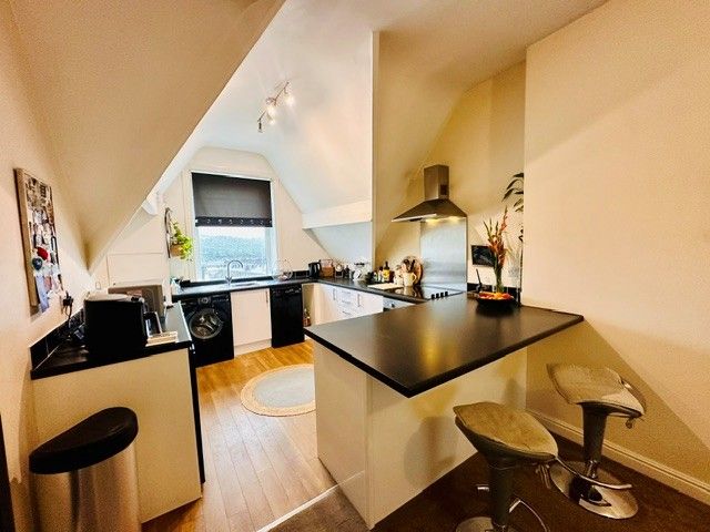 Property photo 3 of 15 Kitchen