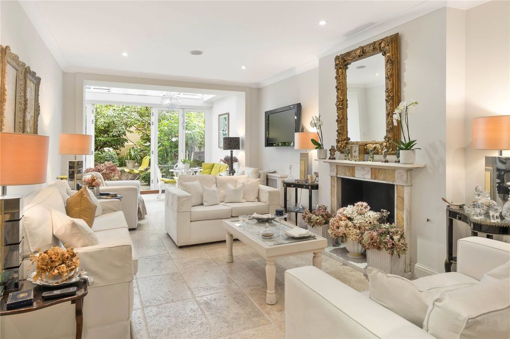 Property photo 1 of 13 Reception Room