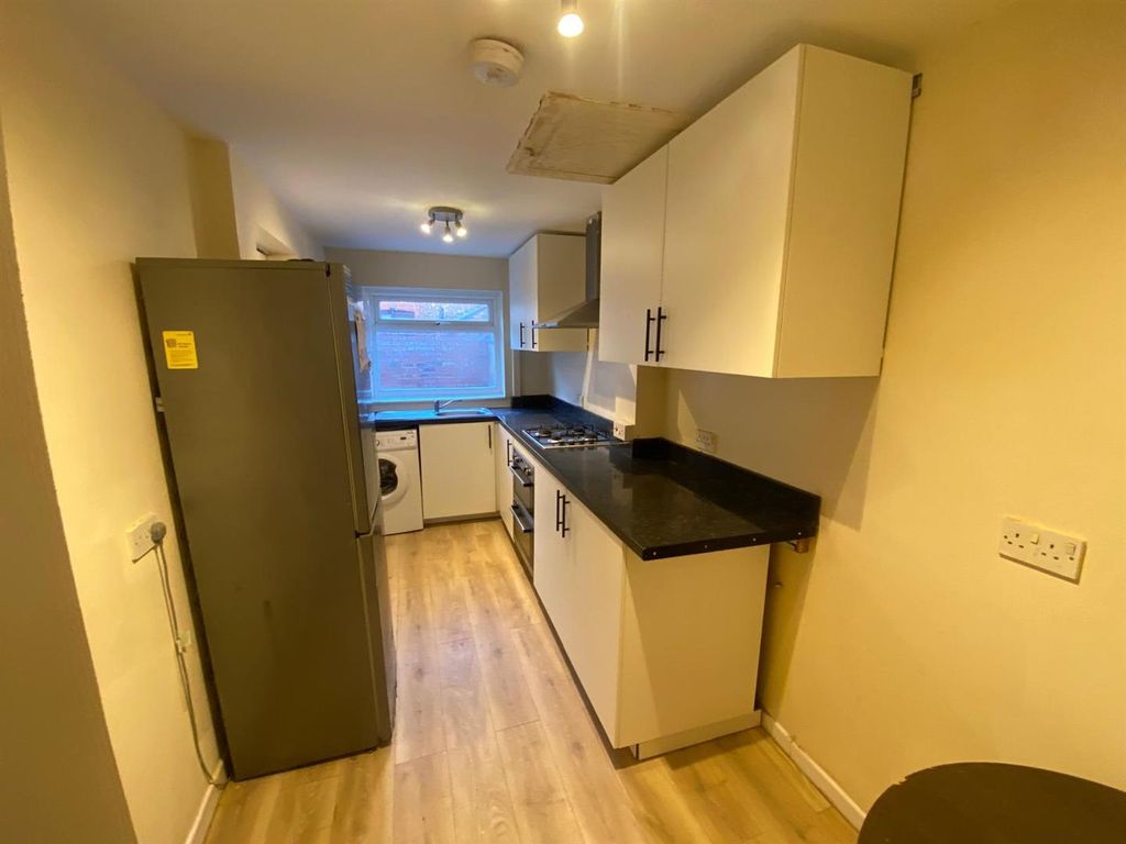 Property photo 1 of 13 Kitchen