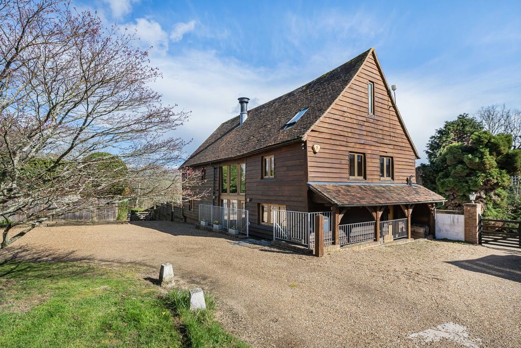 Property photo 1 of 28