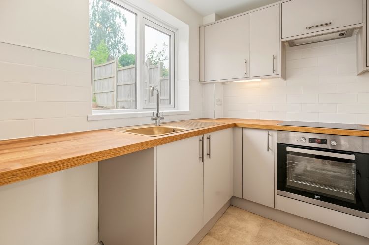 Property photo 3 of 9 336899