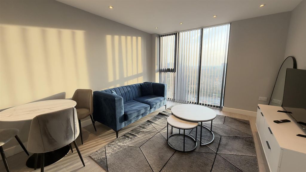 Property photo 2 of 12 Lounge 01.Png