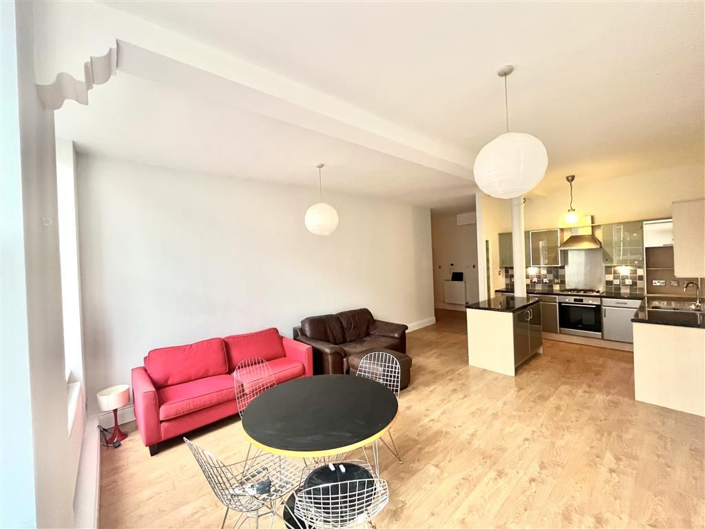 Property photo 2 of 12 Image