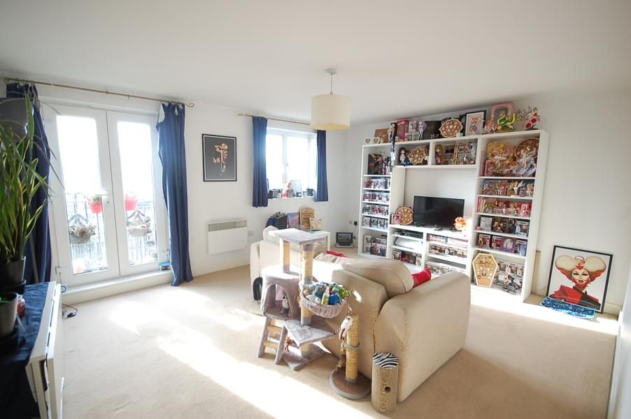 Property photo 2 of 8