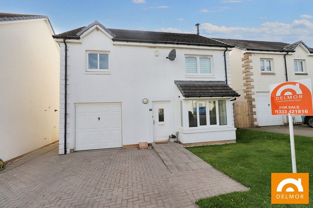 Property photo 2 of 32