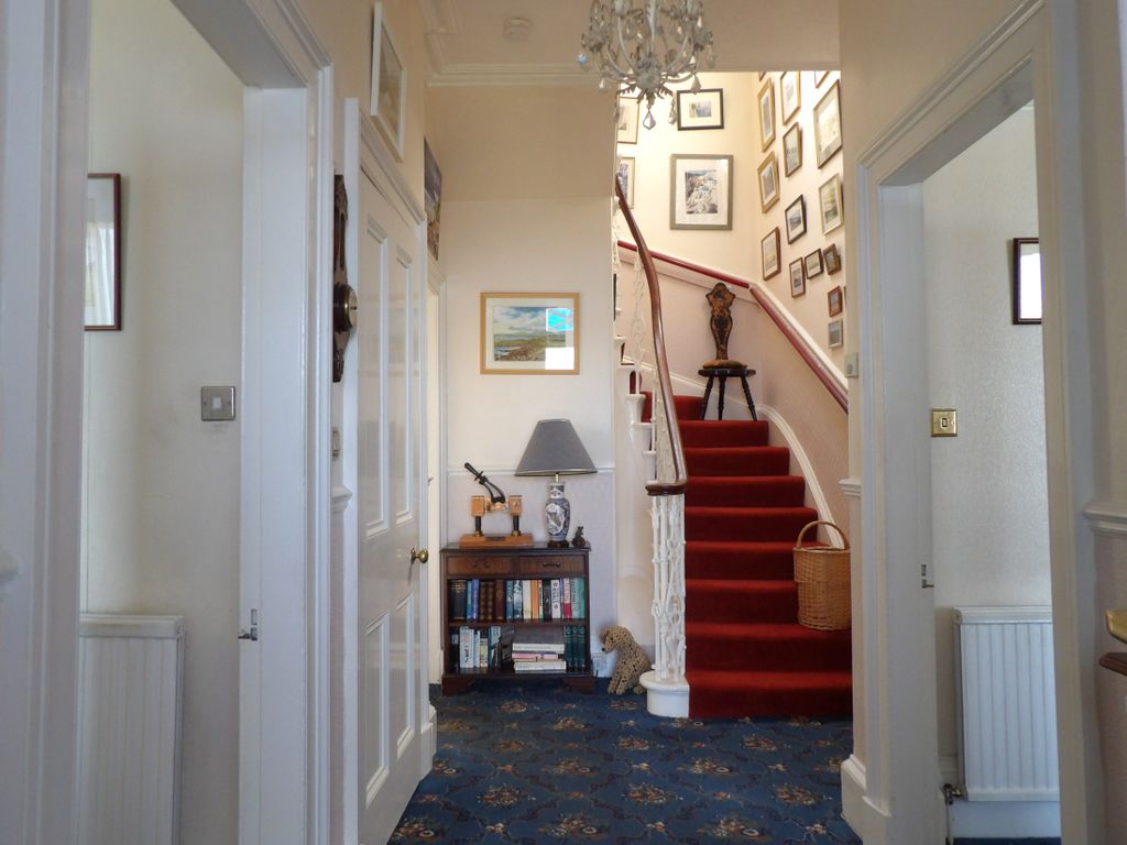Property photo 3 of 41