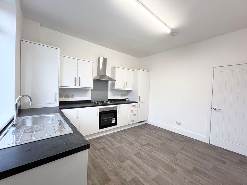 Property photo 2 of 14 Photo 12