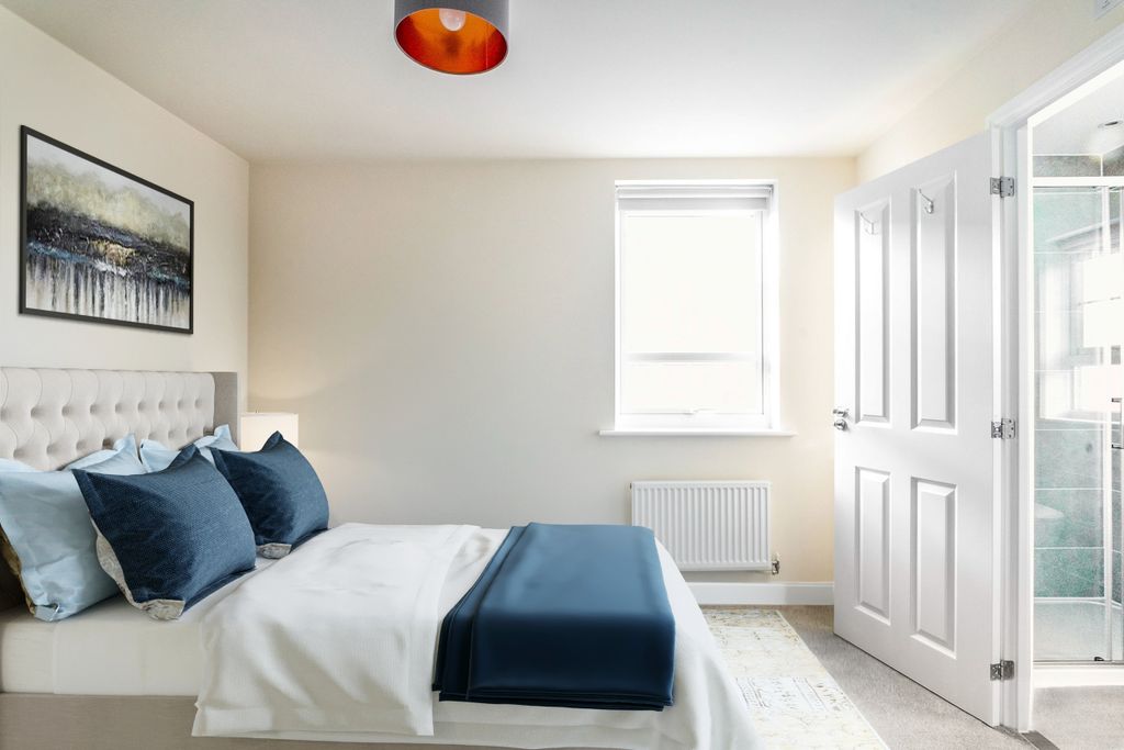 Property photo 3 of 9 Bedroom