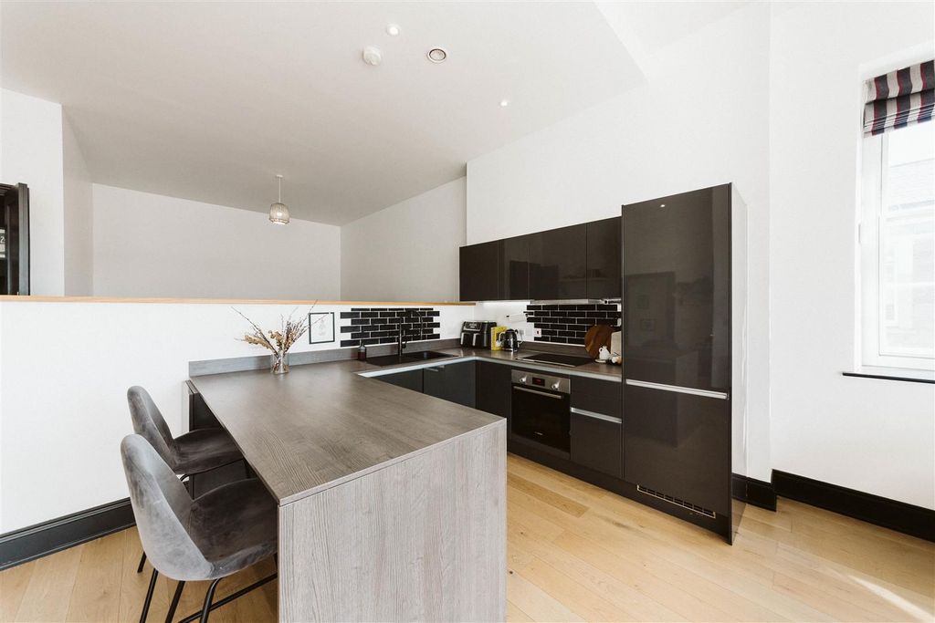 Property photo 3 of 23 Loft House (16).Jpg