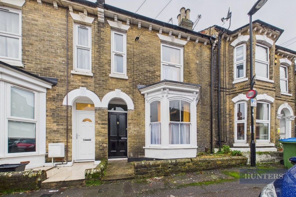 Property photo 1 of 9 Cam05152G0-Pr0334-Still026.Jpg