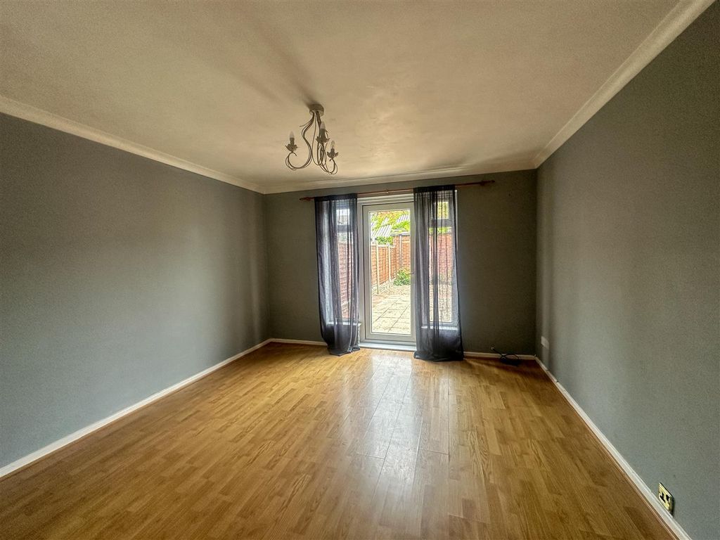 Property photo 3 of 7 Img_9815.Jpg