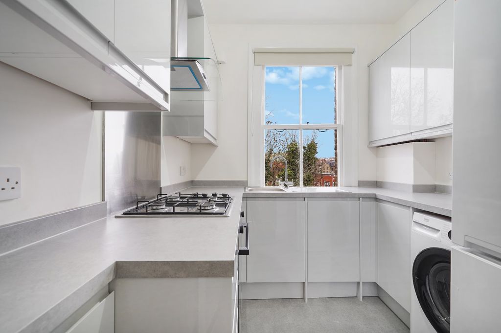 Property photo 2 of 20 Picture No. 50