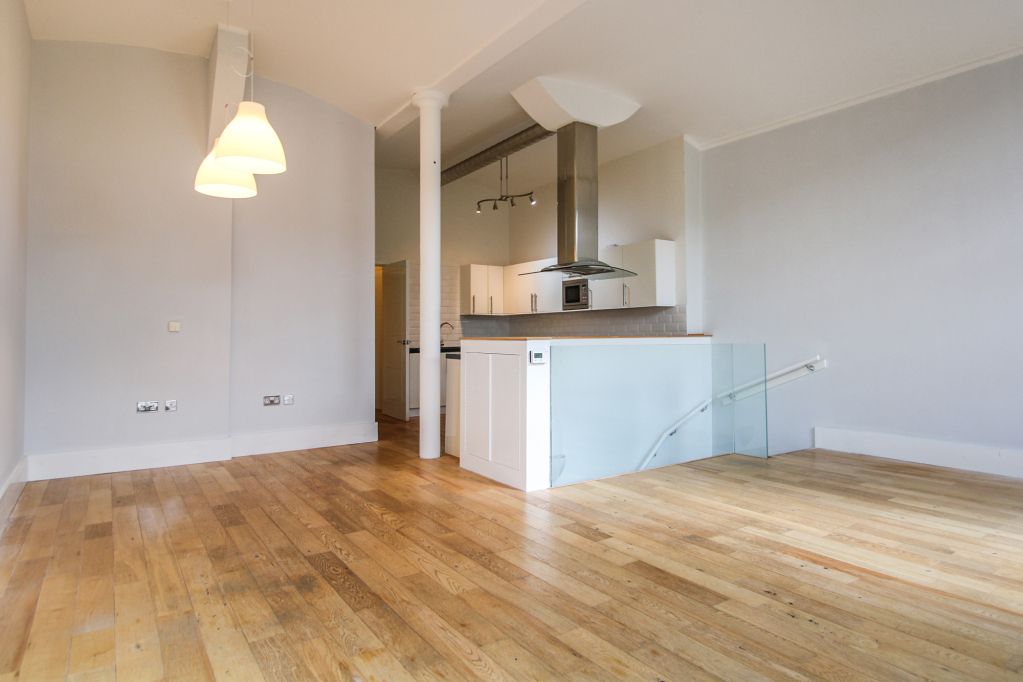 Property photo 2 of 15 Living/Dining Room