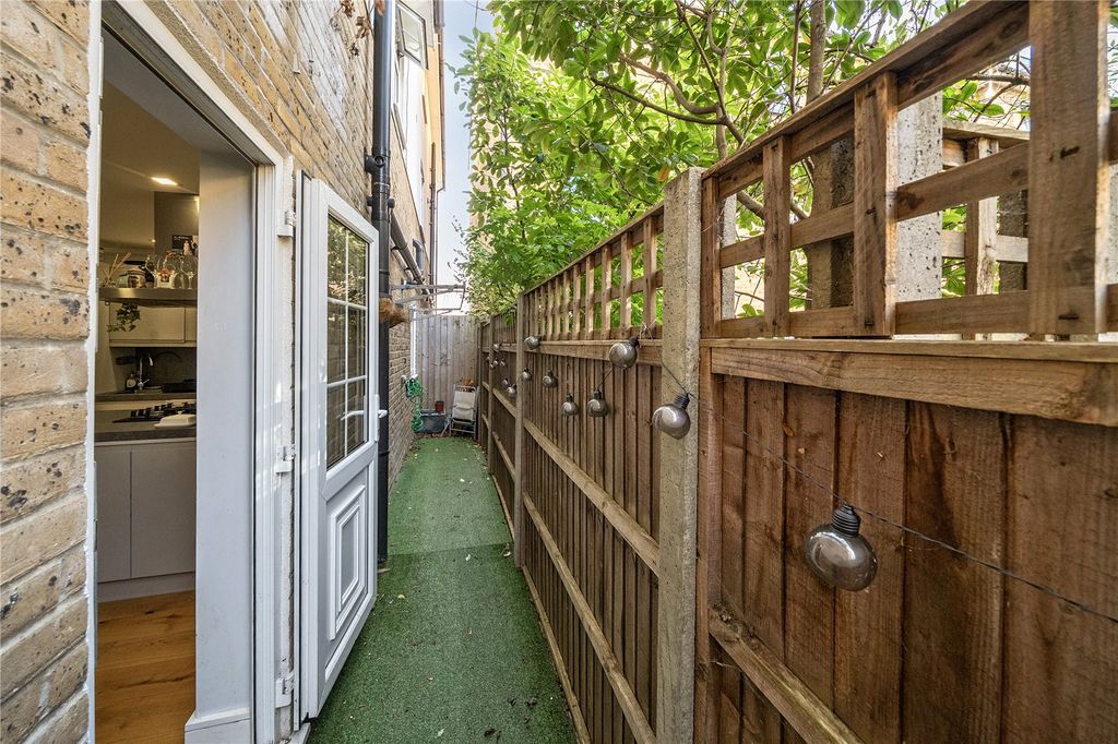 Property photo 3 of 21 Picture No. 34