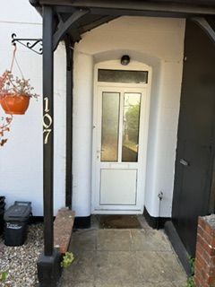 Property photo 2 of 18 Entrance