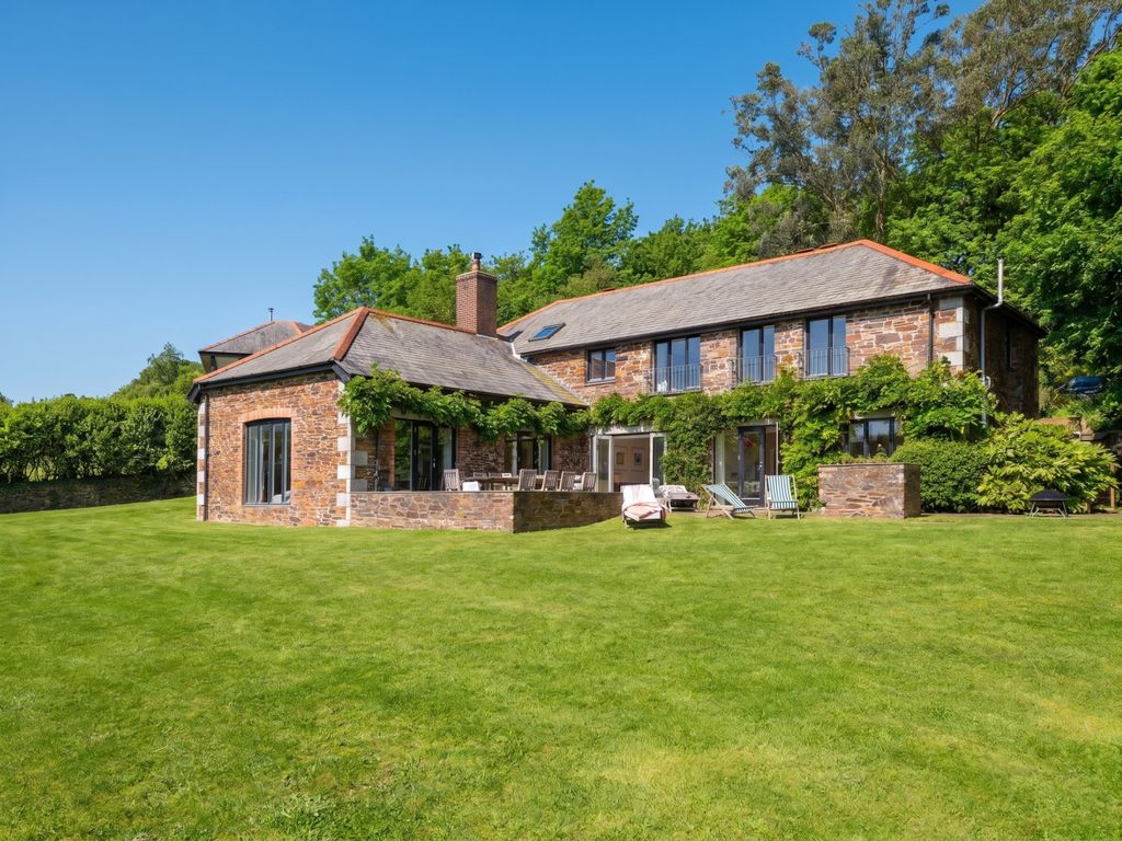 Property photo 1 of 24 The Old Granary