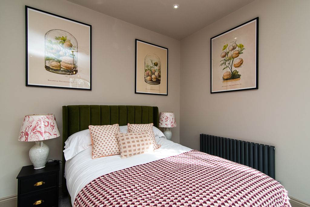 Property photo 3 of 7 Bedroom 1