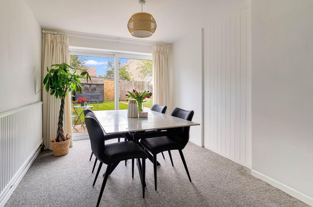 Property photo 3 of 13 Img (5) (1).Jpg