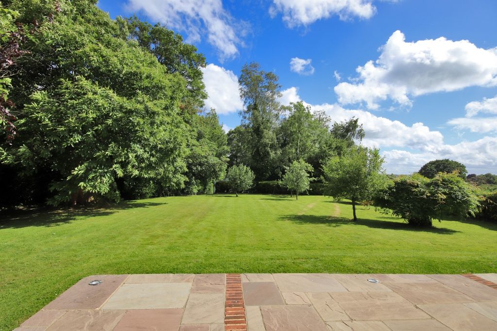 Property photo 3 of 16 56721_017