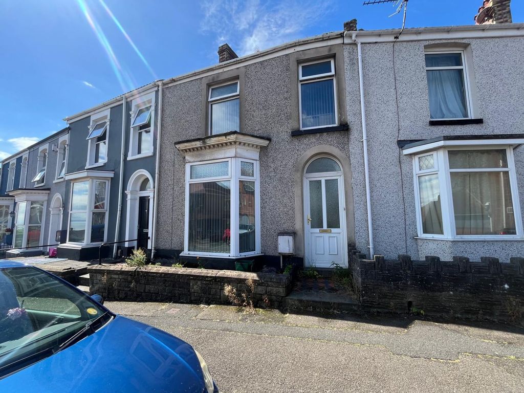 Property photo 1 of 9