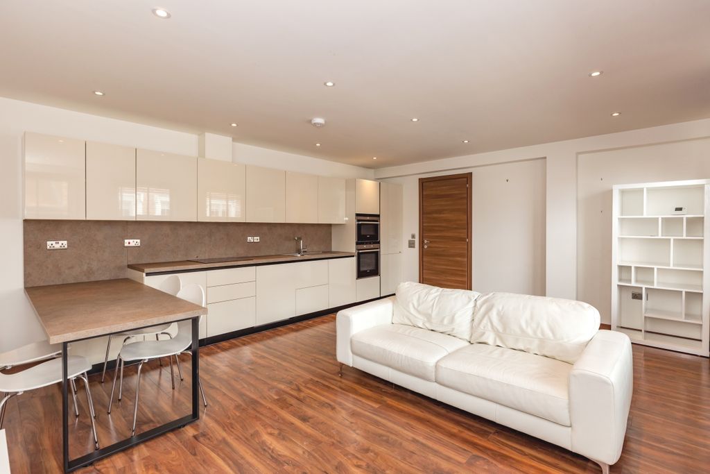 Property photo 2 of 9 91854