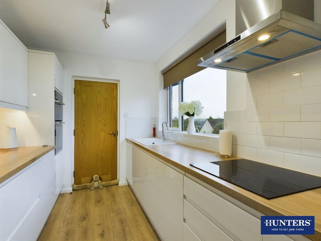 Property photo 3 of 29 Cam04559G0-Pr0021-Still028.Jpg