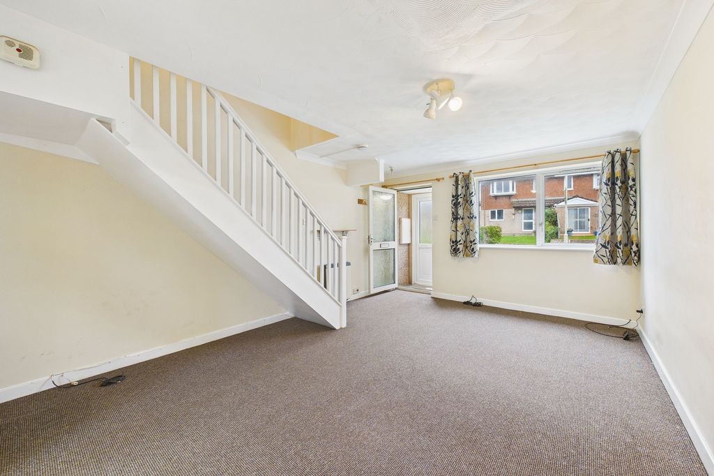 Property photo 3 of 17