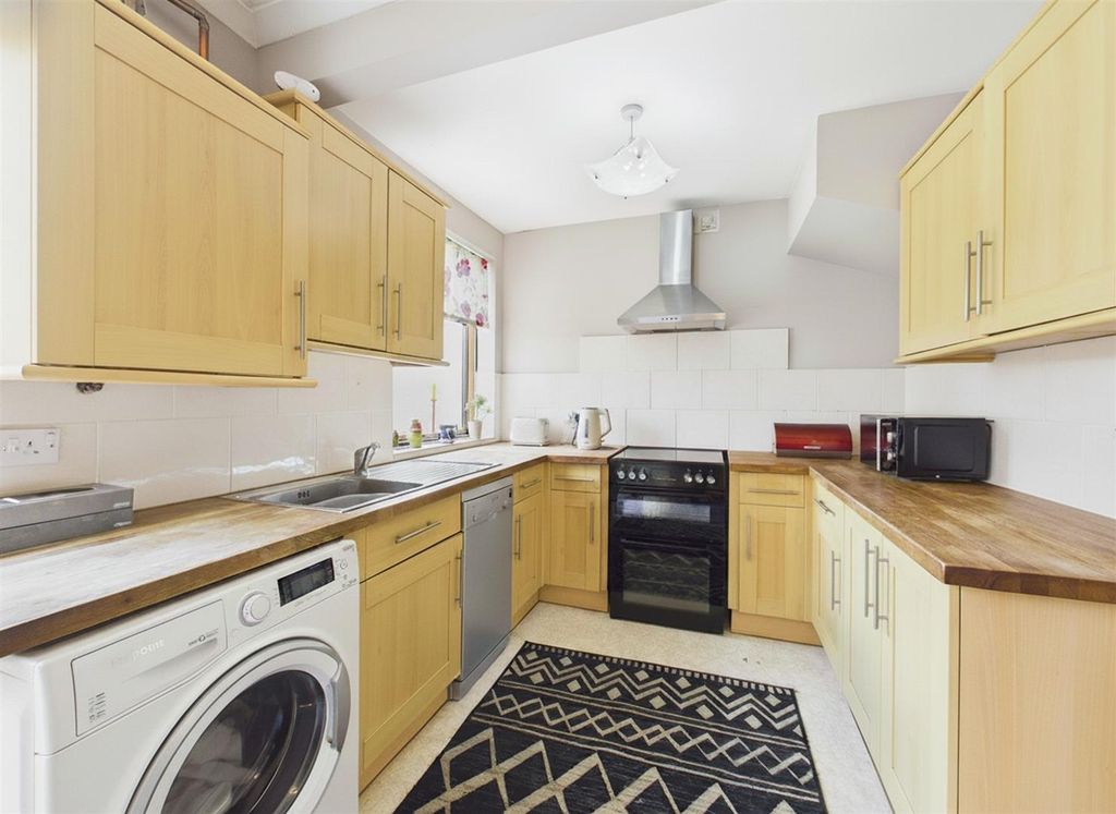 Property photo 3 of 12 Cam05080G0-Pr0346-Still018-001.Png