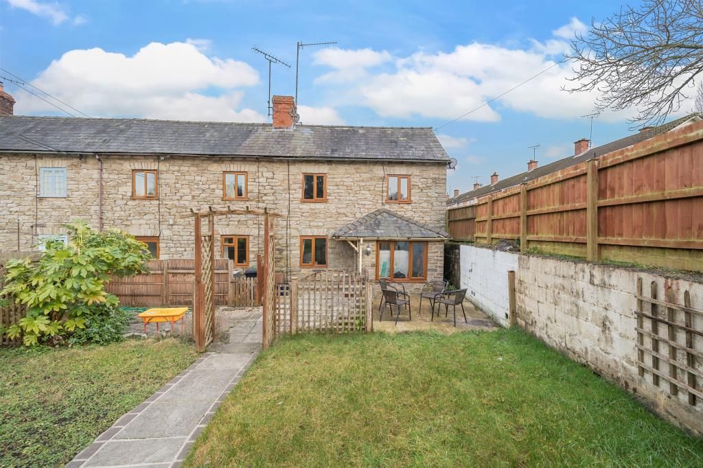 Property photo 2 of 10 External