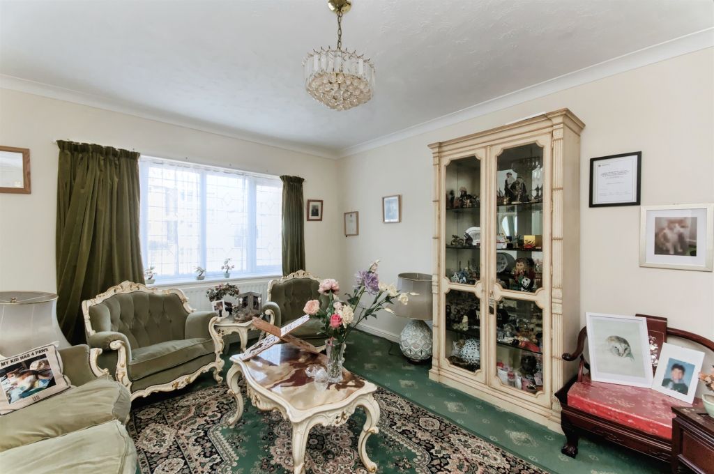 Property photo 2 of 24