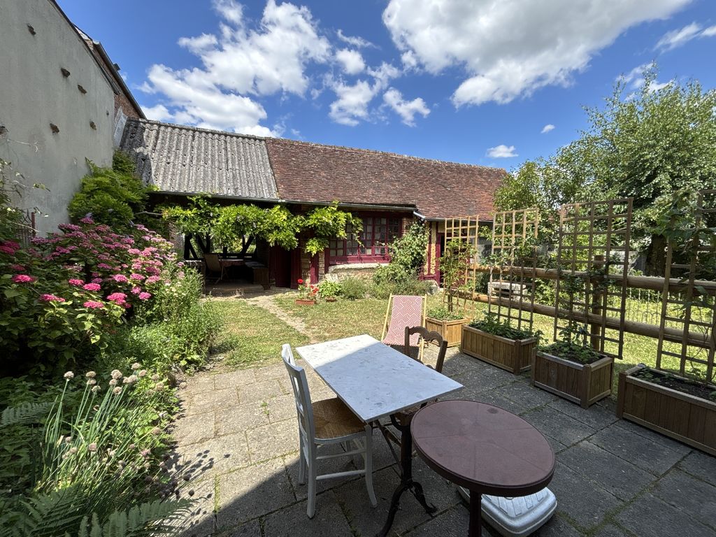 Property photo 2 of 9