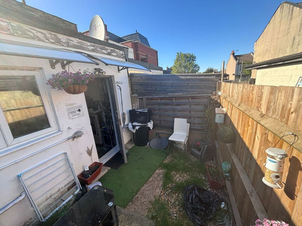 Property photo 2 of 4 Garden