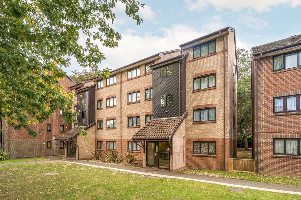 Property photo 1 of 4