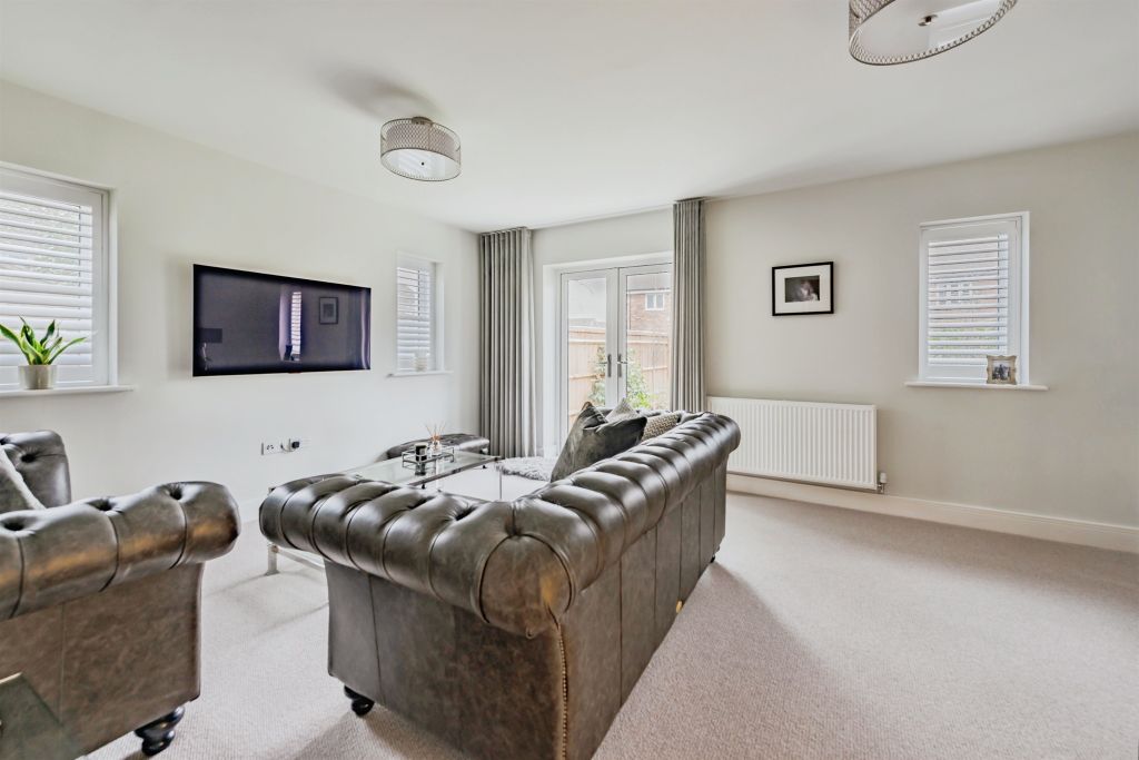 Property photo 2 of 14